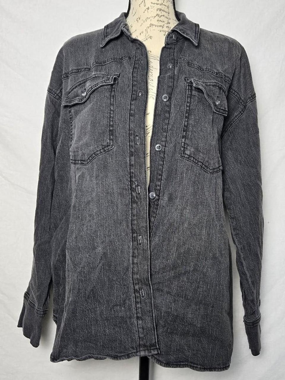 Gloria Vanderbilt Grey Acid Wash Denim Shirt Jacket Shacket Button Up Pockets M